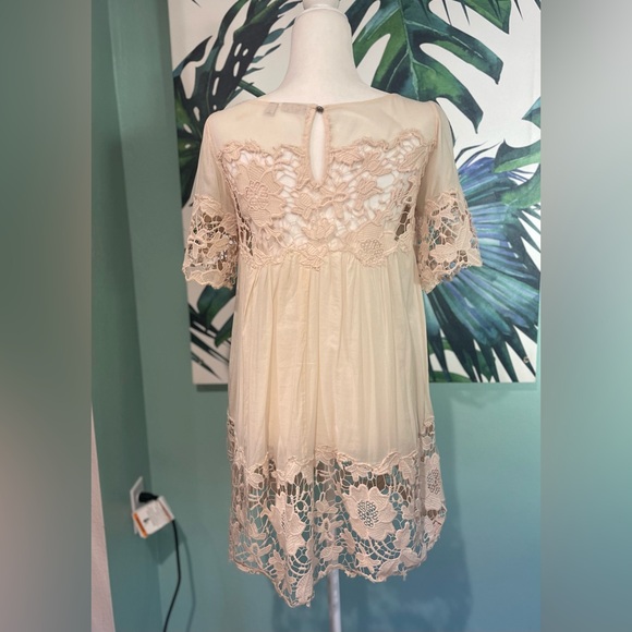 🍑☺️Anthropologie Holding Horses Soft Peach Mesh Detail Babydoll Dress🧡💌 - Picture 3 of 13